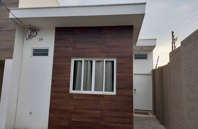 Modern 2-BR Home on CA-8,20 Mins to Beaches,Across El Encuentro Mall Sonsonate