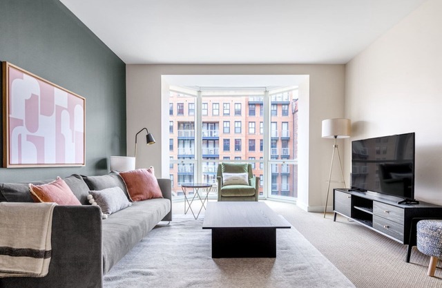 Modern 2BR in Penn Quarter w/ Pool + large garden, near metro by Blueground