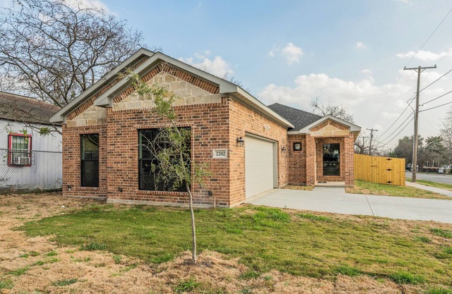 Modern 4 Bed - By Dallas Zoo & Reunion Tower