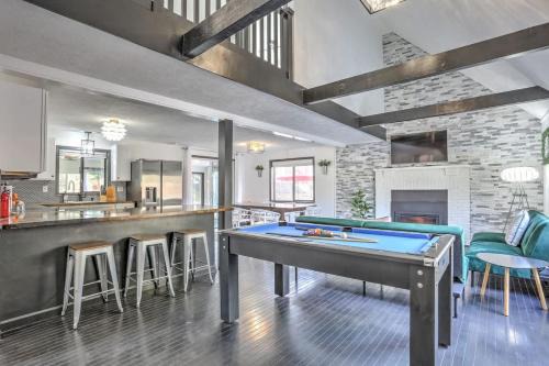 Modern 4 Bedroom Home with Sauna and Game Room in Gated Lake Community