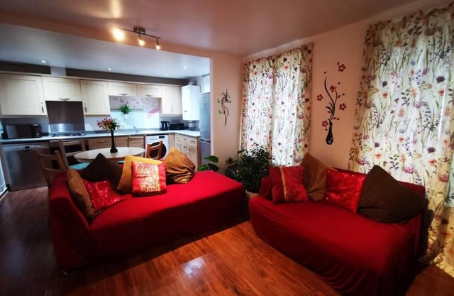 Modern and cosy Apartment in North London UK