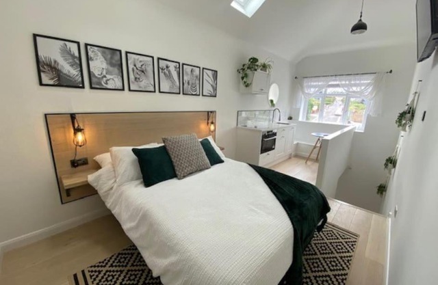 Modern Annex on the outskirts of Bath and Bristo