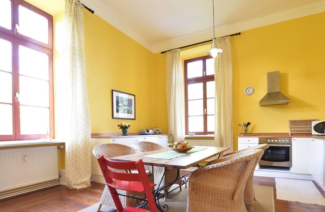 Apartamento gótico en Satow con jardín