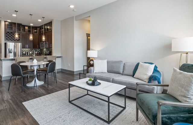 Modern Apartment in Prime Location (ID3078X07)