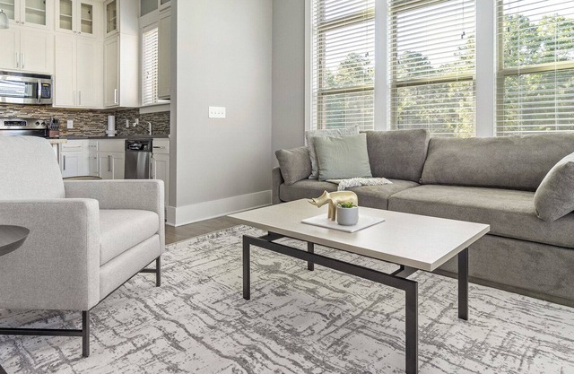 Modern Apartment in Prime Location (ID1014X909)