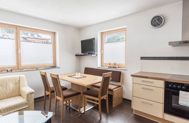 Moderno apartamento "Reider" con vistas a la montaña, Wi-Fi y balcón