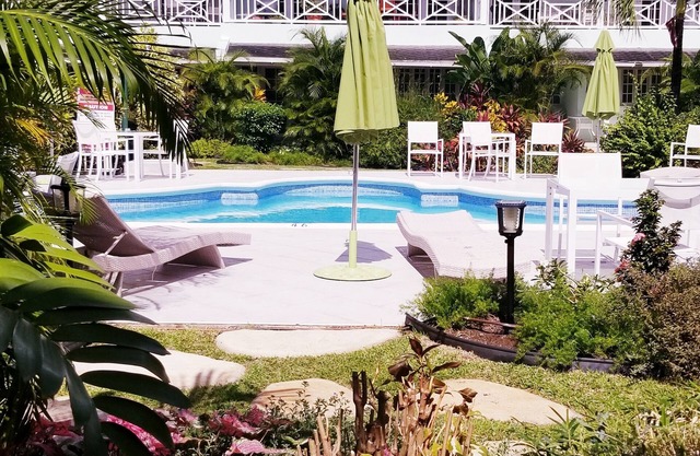 Condominio moderno en Barbados con WIFI, caminar hacia la PISCINA, a pasos de la PLAYA