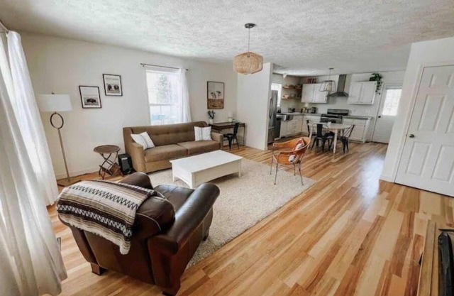 Modern Boho w/ Hot Tub near Hospitals & Downtown