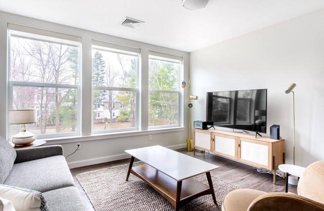 Modern Cambridge 2BR w/ W/D, Private access to Linear Park by Blueground
