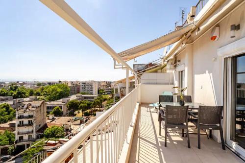 Modern Comfort with Balcony & City View in Apartment Steps from Metro