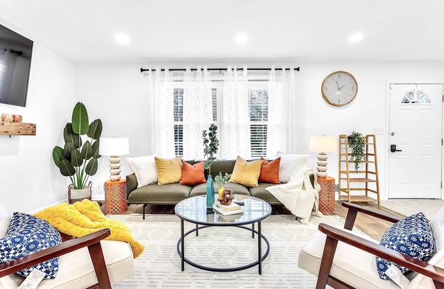 Modern & Cozy Home mins to Decatur Sq & DT Atlanta