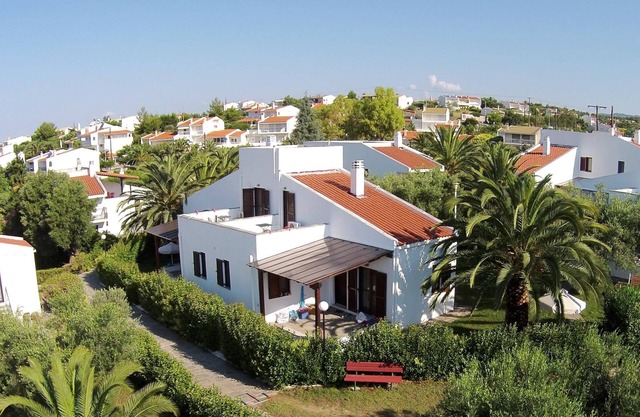 Casa de vacaciones en una excelente ubicación, casa de vacaciones, wifi, cerca del mar | Trikorfo, Cha