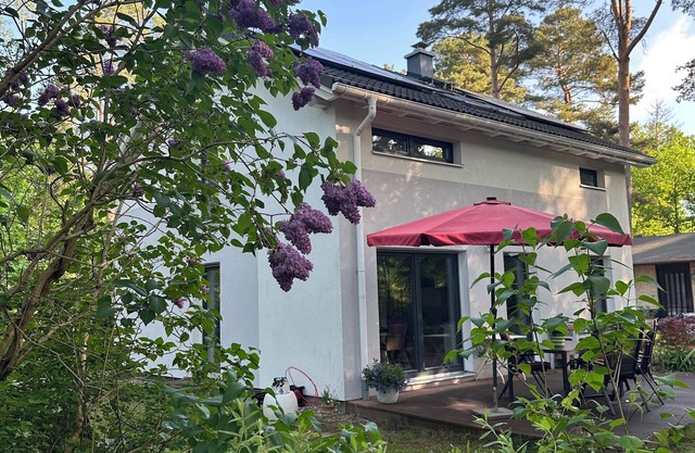 Moderna casa de vacaciones en el campo de Berlín, a 100 m de Wandlitz y Liepnitzsee