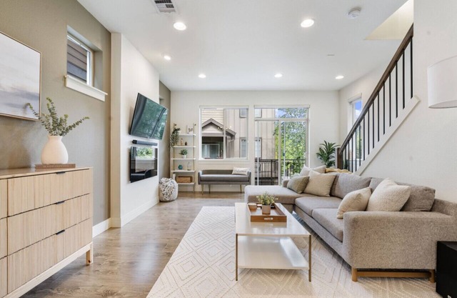 Modern Home: 2BR, Office, 2.5 Bath Retreat