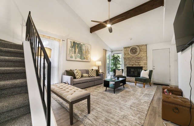 Modern Home 7 Min from Downtown