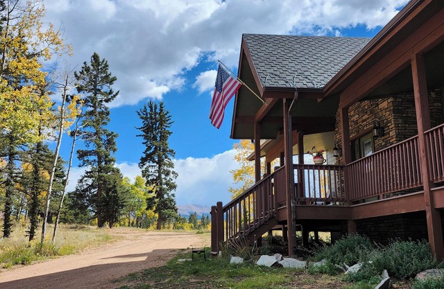 Casa moderna aislada en 55 acres - Impresionantes vistas de Pikes Peak - Se aceptan mascotas