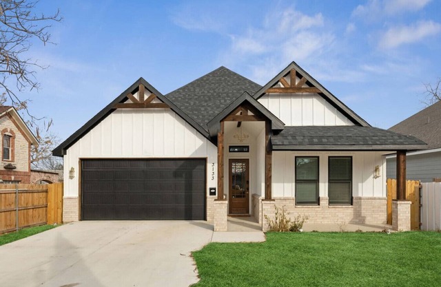 Modern House Near TCU