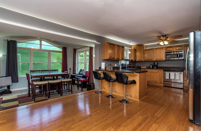 Casa grande moderna cerca de Cleveland