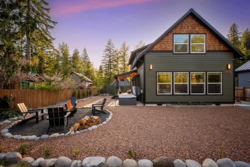 Modern Rainier Escape 7 Min To Park Hot Tub