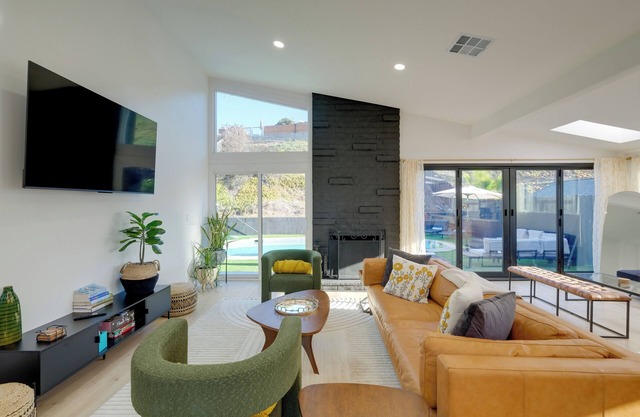 Modern Retreat w/ Outdoor Oasis in San Diego