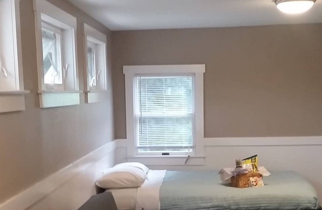 Modern Space in Desirable Linwood