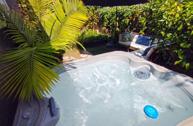Moderno estudio tropical con jacuzzi privado
