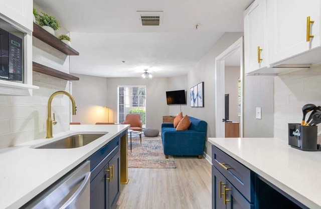 Modern Urban Oasis in Prime Buckhead, Atlanta