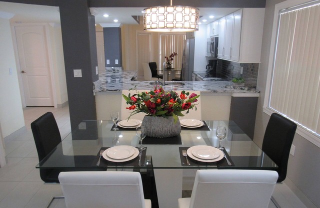 Condo encantador 2BR w / 2 piscinas - Cerca de la Academia IMG / Playas / Isla Anna Maria / SRQ