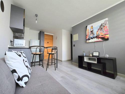 Moderno apartamento full equipado, estacionamiento privado y cercano al metro