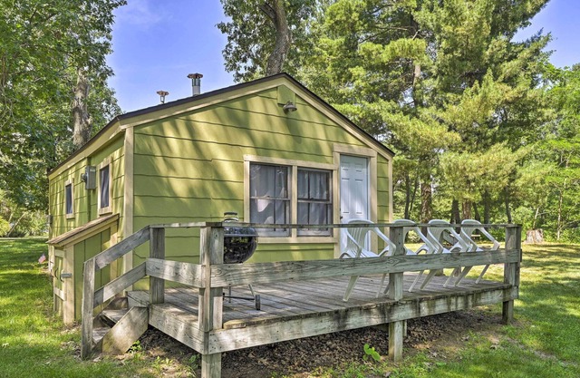 ¡NUEVO! ¡Montello Studio Cottage con muelles en Ox Creek!