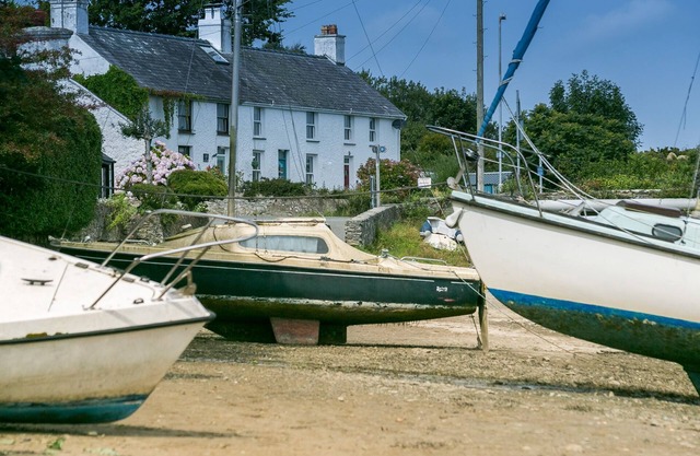 Mor Annedd Cymyran - sleeps 4 guests in 2 bedrooms