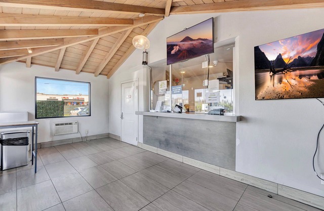 Morada Inn - Near Garden Grove Park