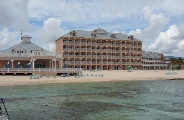 Morritt's Tortuga Club 1BR Suite Friday Check-In