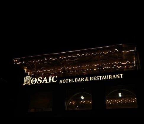 Mosaic Hotel & Bar