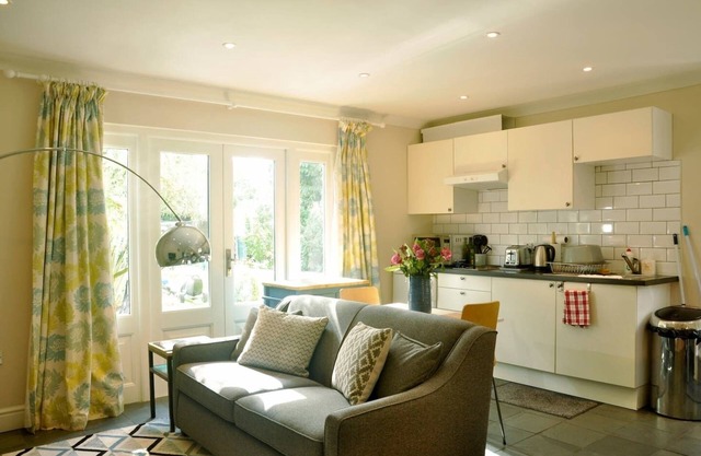 Coach House - Una Habitación Casa, Capacidad 4