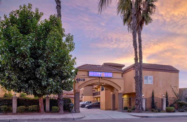 Motel 6 South Gate, CA