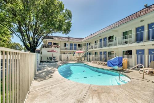 Motel 6-Stockton, CA - North