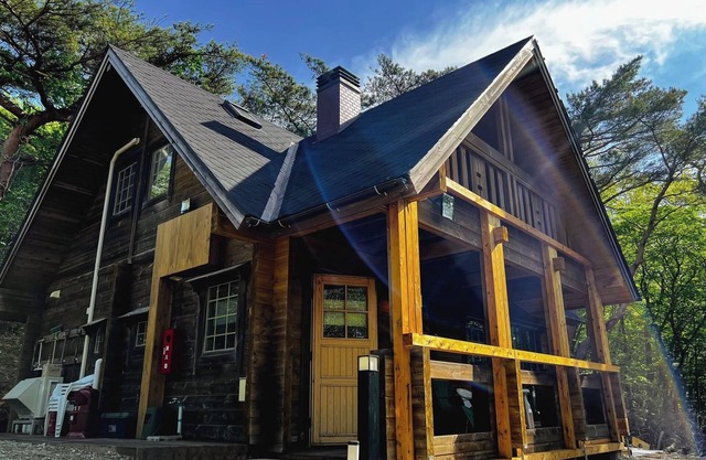 Mountain Hut No 1 The most popular log cabin style cabin in Nasu Highlands / Nasugun Tochigi