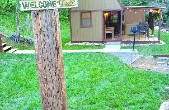 Mountain Tiny Home en Bold Stream con bañera de hidromasaje