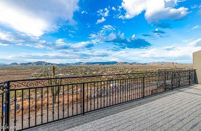 Mountain top home near TSMC chip plant/Amazing views