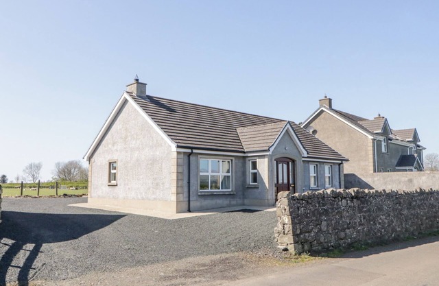 MOUNTAIN VIEW, with open fire in Armoy, County Antrim