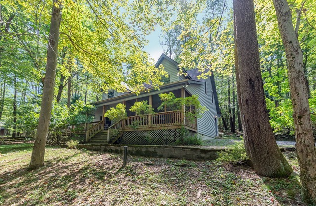 Mountaineer- Lake Access Home w / Great Community Perks
