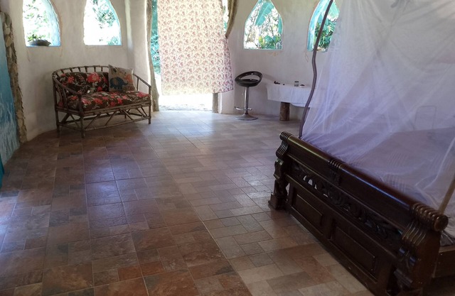 Cabaña de barro en finca agroecologica Sierra Nevada de Santa Marta