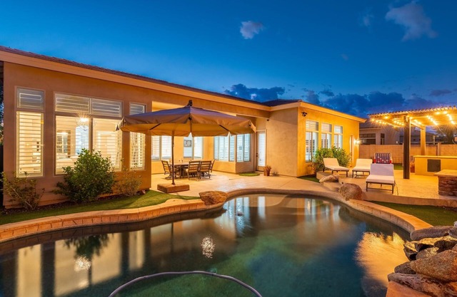 N Scottsdale Luxury Stay with Pool, Hot Tub, Yard