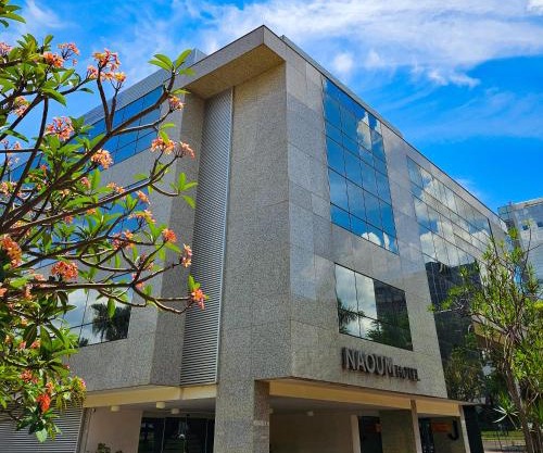 Naoum Hotel
