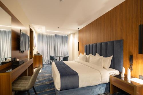 nasim aizraq hotel فندق نسيم ازرق