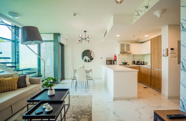 Nasma Luxury Stays - Al Raha Lofts 2