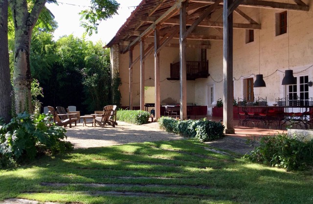 Granja grande de piedra/terraza/piscina privada climatizada/5 baños