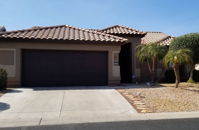 DEJE SUS PREOCUPACIONES DETRÁS EN HERMOSA PEBBLE CREEK, AZ. ¡RESERVAR AHORA!