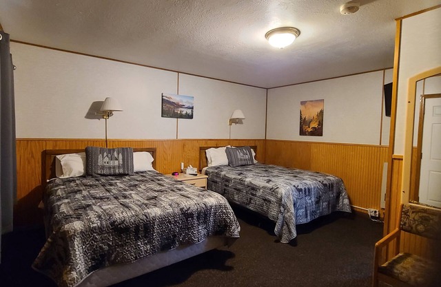 Habitación de motel limpia y cómoda Lincoln, Montana Rm # 4
